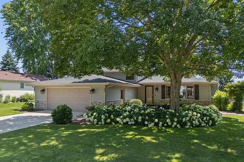 66 Feece Drive Batavia IL 60510