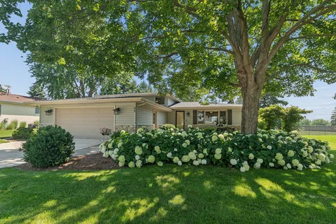 66 Feece Drive Batavia IL 60510