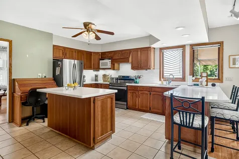 9690 North 2nd Street Roscoe IL 61073