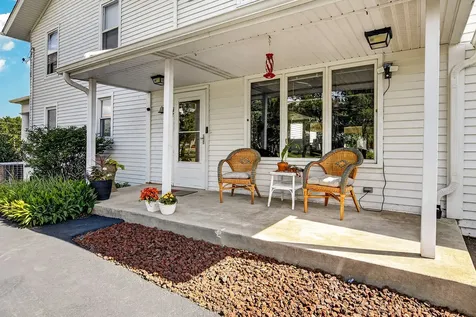 9690 North 2nd Street Roscoe IL 61073