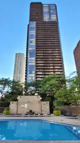 10 East Ontario Street Chicago IL 60611