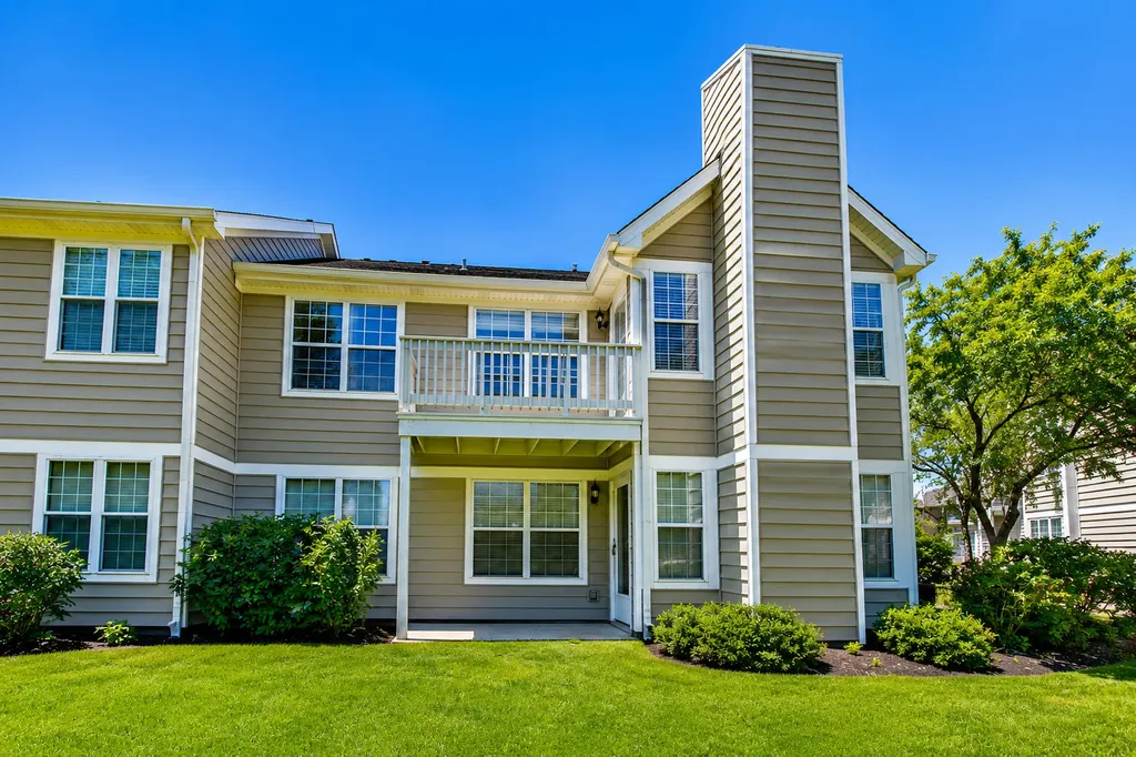 313 Sheffield Drive Schaumburg IL 60194