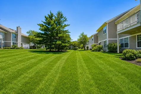 313 Sheffield Drive Schaumburg IL 60194