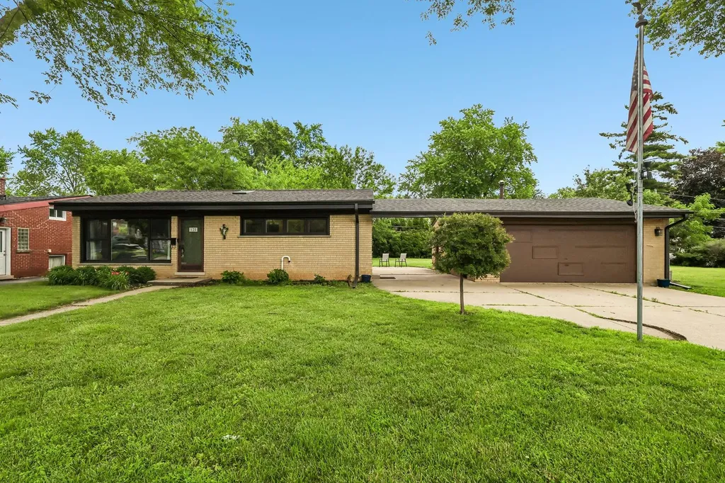 125 South Greeley Street Palatine IL 60067