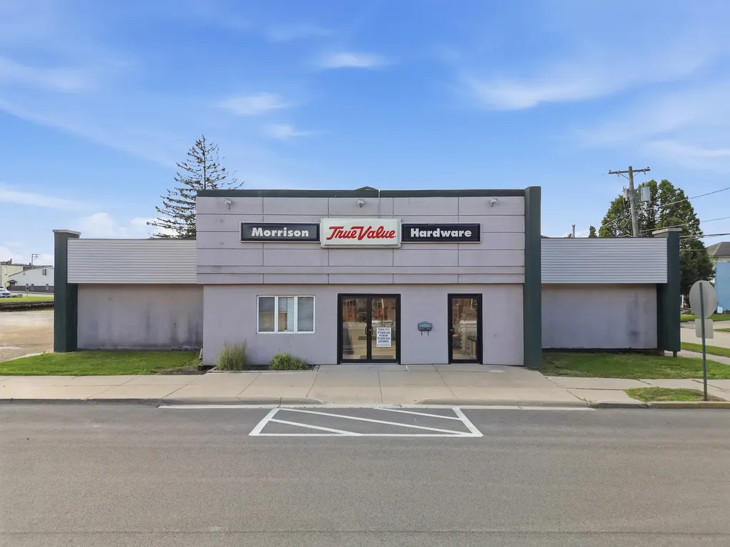 104 South Genesee Street Morrison IL 61270
