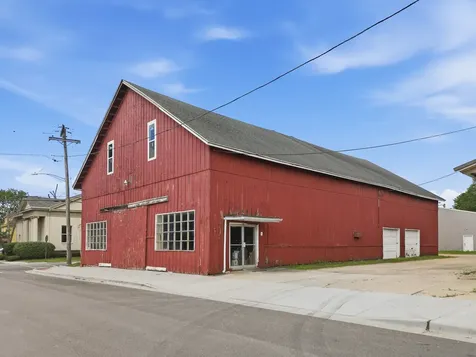 104 South Genesee Street Morrison IL 61270