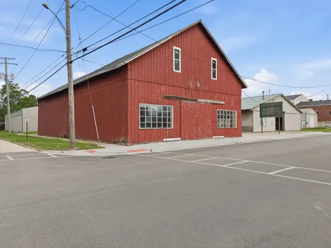 104 South Genesee Street Morrison IL 61270