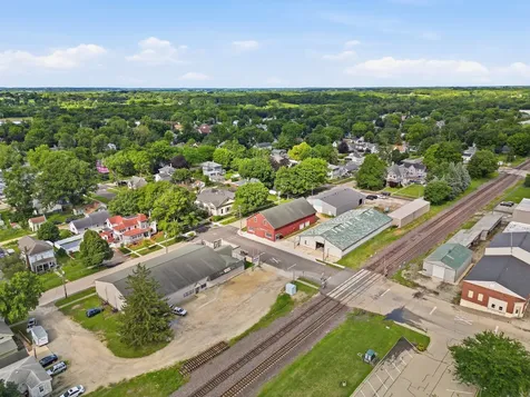 104 South Genesee Street Morrison IL 61270