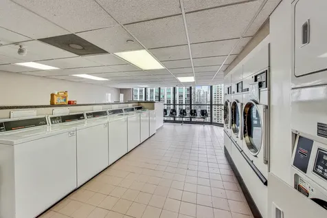 10 East Ontario Street Chicago IL 60611