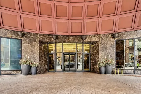 10 East Ontario Street Chicago IL 60611