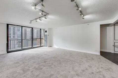 10 East Ontario Street Chicago IL 60611
