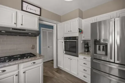 1910 Glenwood Drive Moline IL 61265