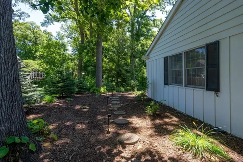 1910 Glenwood Drive Moline IL 61265