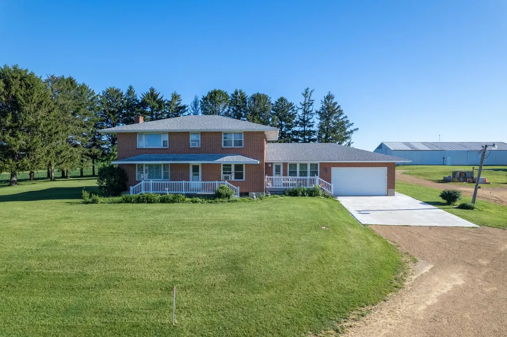 30319 Brookville A&b Road Lanark IL 61046
