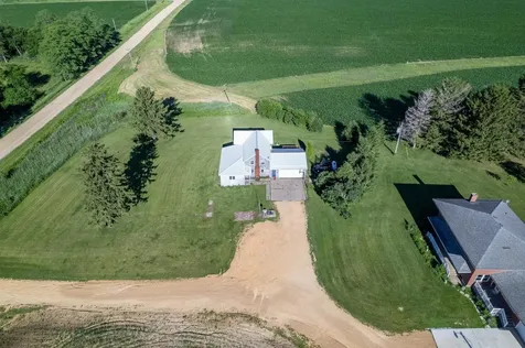 30319 Brookville A&b Road Lanark IL 61046