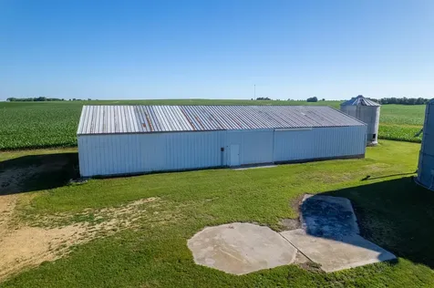 30319 Brookville A&b Road Lanark IL 61046