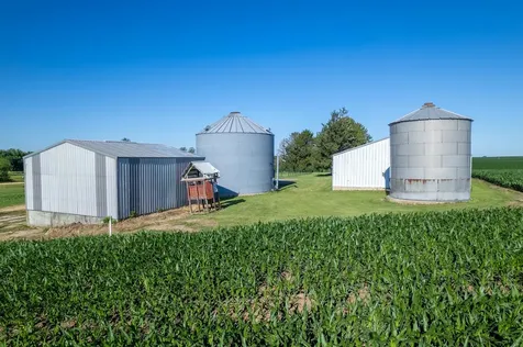 30319 Brookville A&b Road Lanark IL 61046