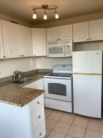 6171 North Sheridan Road Chicago IL 60660
