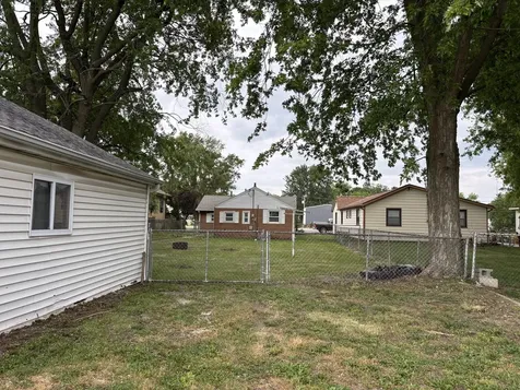 247 East Holmes Street Paxton IL 60957