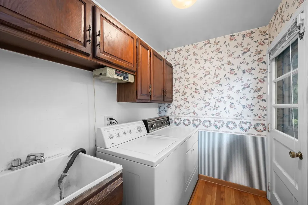 321 Ambleside Drive Roselle IL 60172