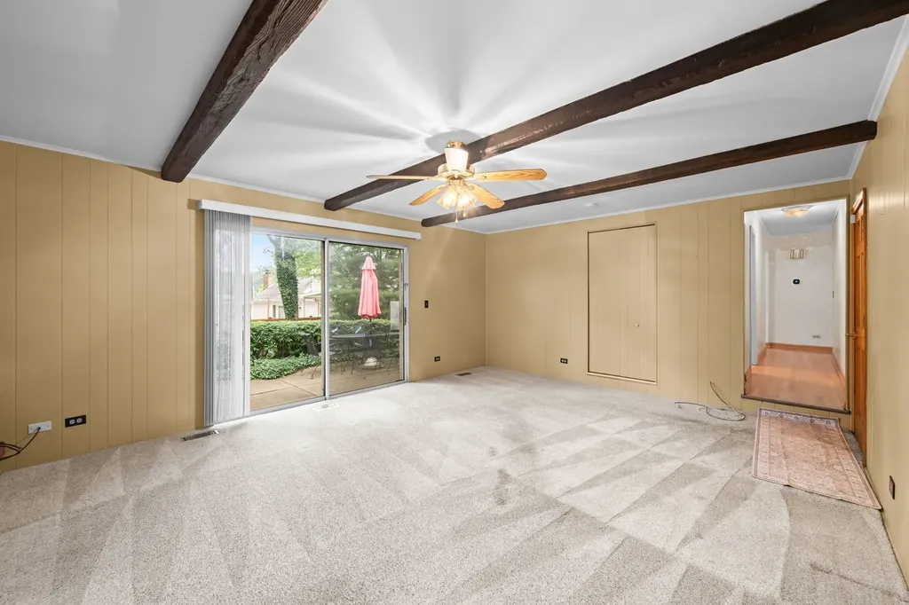 321 Ambleside Drive Roselle IL 60172