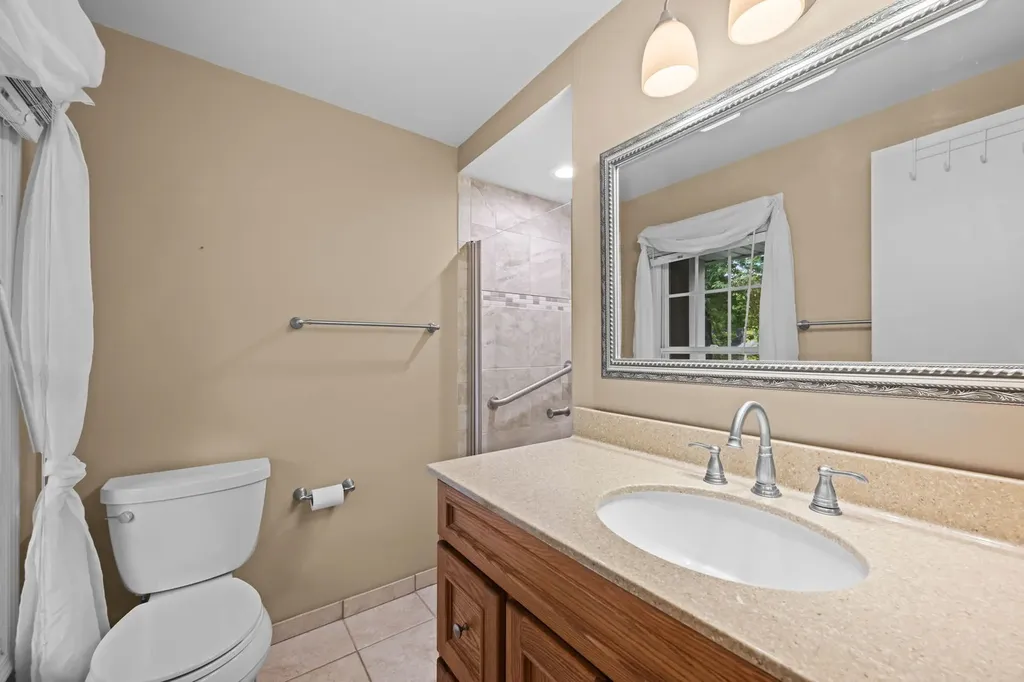 321 Ambleside Drive Roselle IL 60172