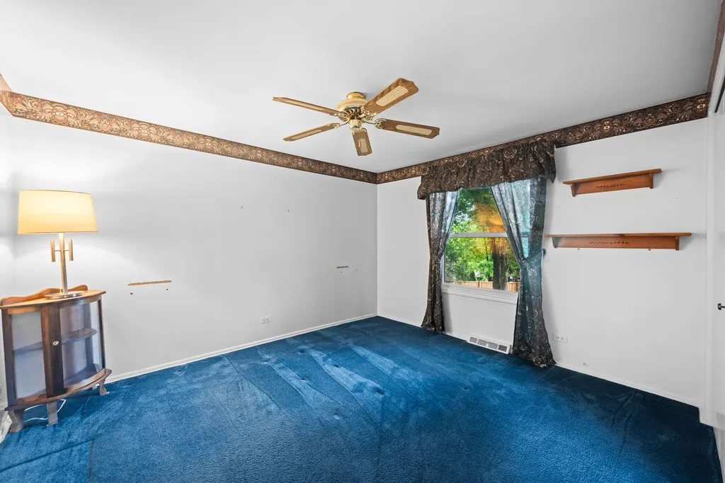 321 Ambleside Drive Roselle IL 60172