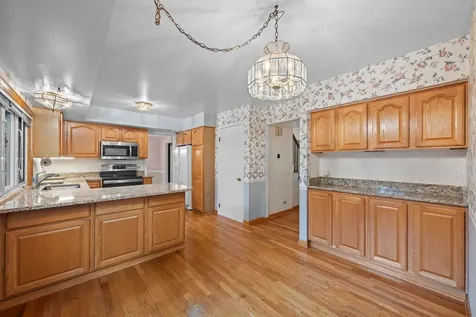 321 Ambleside Drive Roselle IL 60172