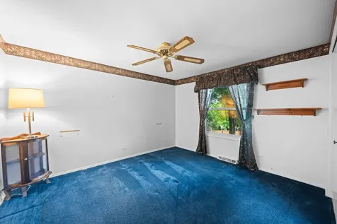 321 Ambleside Drive Roselle IL 60172