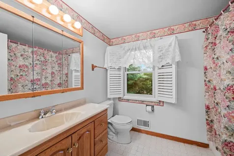 321 Ambleside Drive Roselle IL 60172