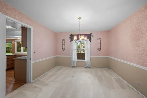 321 Ambleside Drive Roselle IL 60172