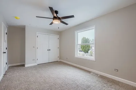 5244 169TH Place Oak Forest IL 60452