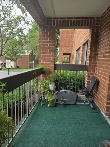 600 Naples Court Glenview IL 60025