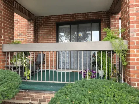 600 Naples Court Glenview IL 60025
