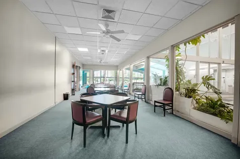 600 Naples Court Glenview IL 60025
