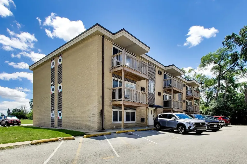 10025 Irving Park Road Schiller Park IL 60176