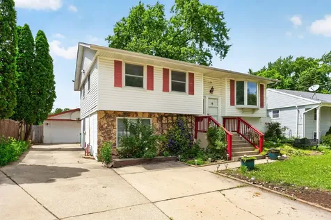320 Hemlock Avenue Romeoville IL 60446