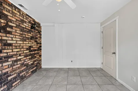 320 Hemlock Avenue Romeoville IL 60446