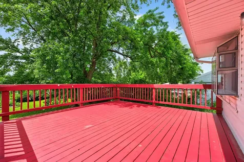 320 Hemlock Avenue Romeoville IL 60446