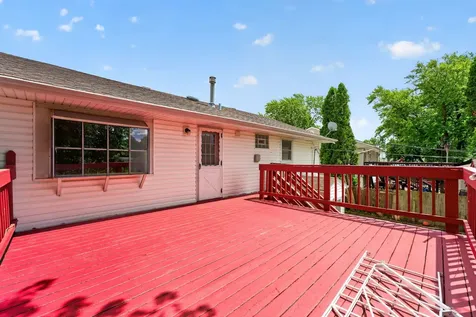 320 Hemlock Avenue Romeoville IL 60446