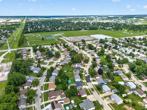 320 Hemlock Avenue Romeoville IL 60446