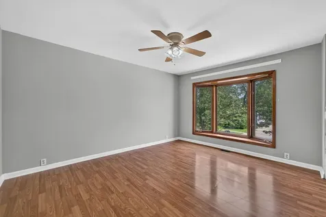 320 Hemlock Avenue Romeoville IL 60446