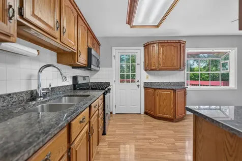 320 Hemlock Avenue Romeoville IL 60446