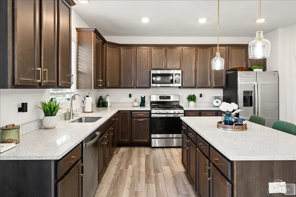 15334 South Sawgrass Circle Plainfield IL 60544