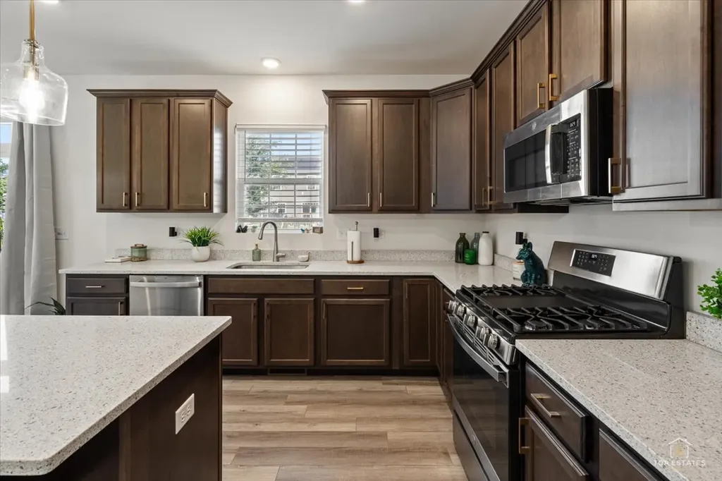 15334 South Sawgrass Circle Plainfield IL 60544