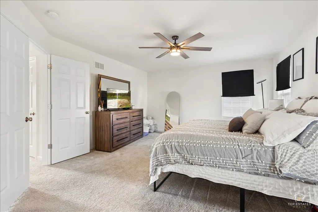 15334 South Sawgrass Circle Plainfield IL 60544
