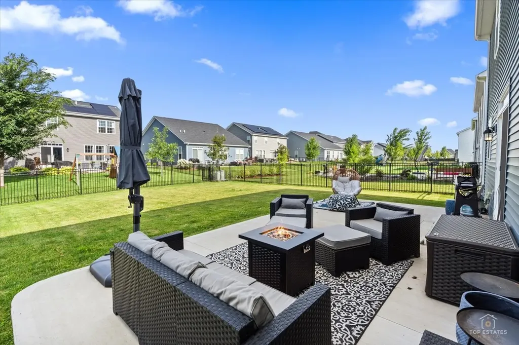15334 South Sawgrass Circle Plainfield IL 60544