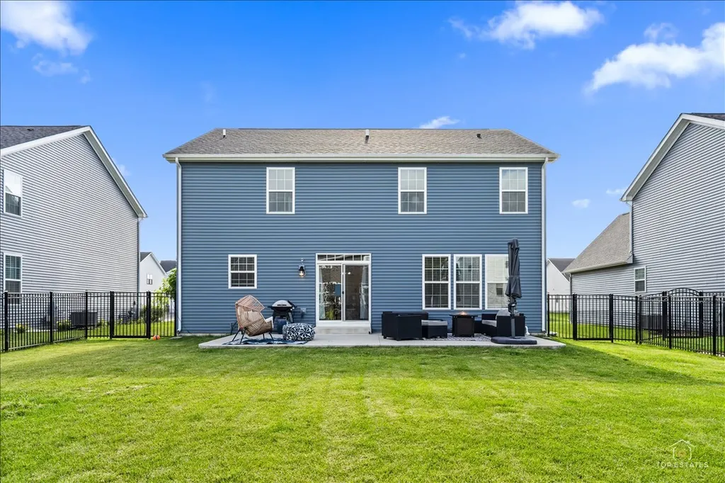 15334 South Sawgrass Circle Plainfield IL 60544