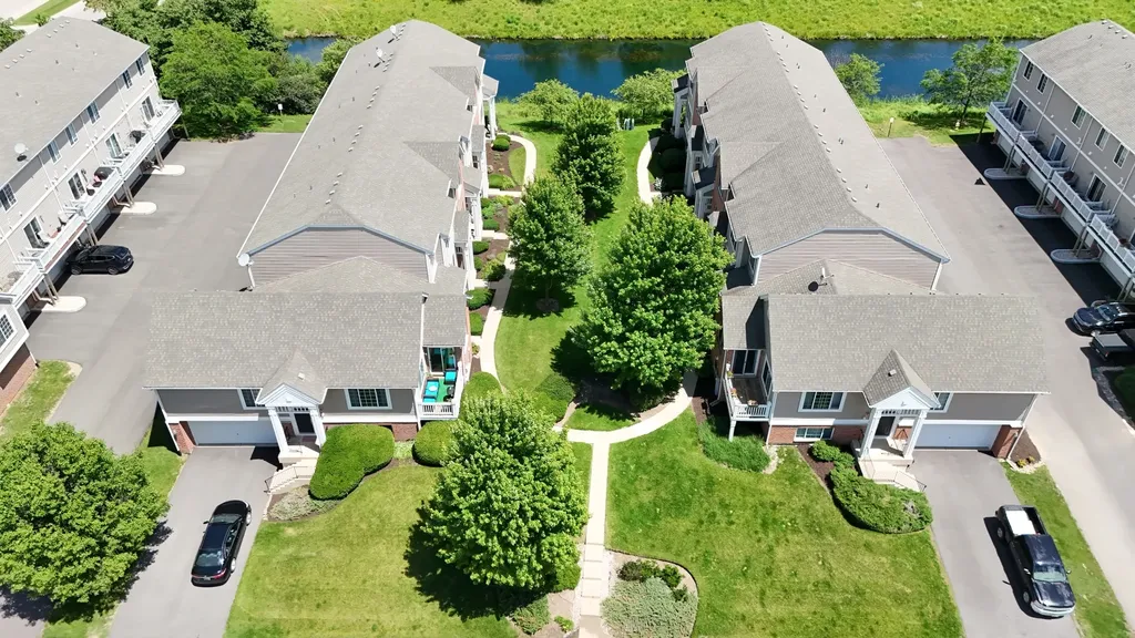 8946 Disbrow Street Huntley IL 60142