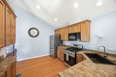 8946 Disbrow Street Huntley IL 60142